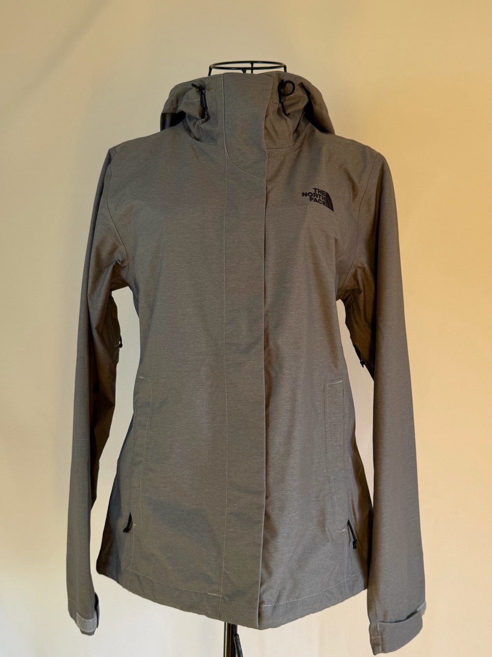 The North Face Women's Hooded Venture Jacket — Gray